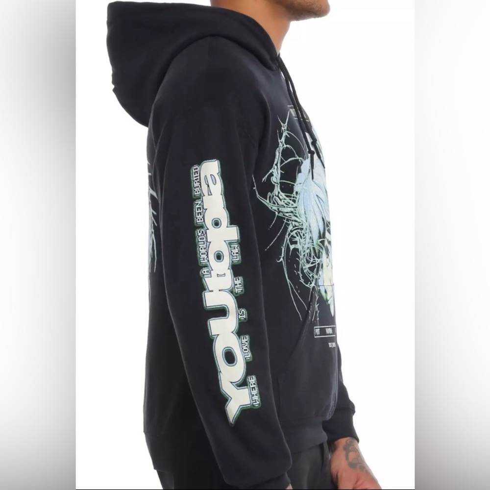 NWOT Bring Me The Horizon Hoodie - Picture 9 of 12